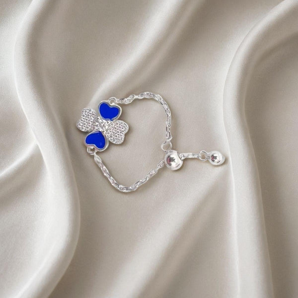 Blue Clover Adjustable Chain Ring